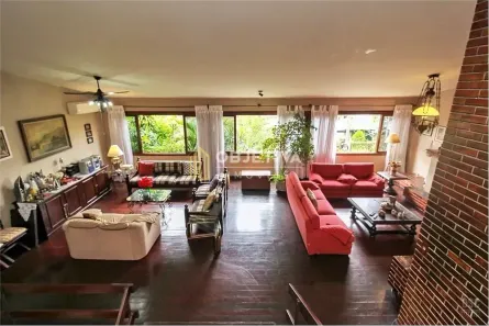 Casa com 3 Quartos à venda, 252m² no Boa Vista, Porto Alegre