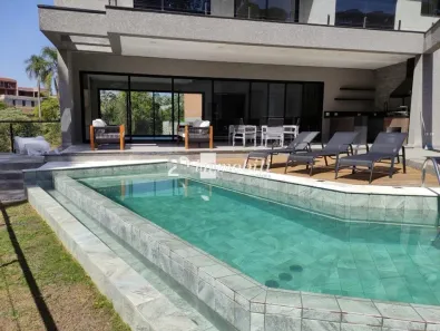 Casa de Condomínio com 3 Quartos à venda, 340m² no Jardim Colibri, Embu das Artes