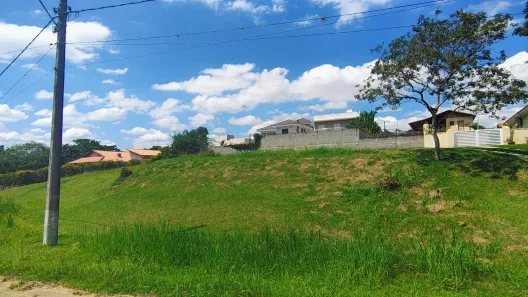 Lote/Terreno à venda, 800m² no Village da Serra, Araçoiaba da Serra