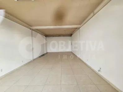 Ponto Comercial para alugar, 50m² no Santa Luzia, Uberlândia