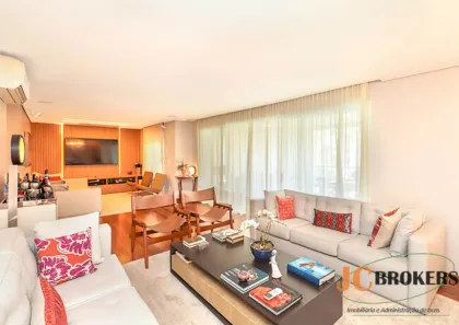 Apartamento com 3 Quartos à venda, 226m² no Vila Nova Conceição, São Paulo