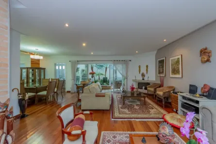 Casa de Condomínio com 6 Quartos à venda, 369m² no Santo Amaro, São Paulo