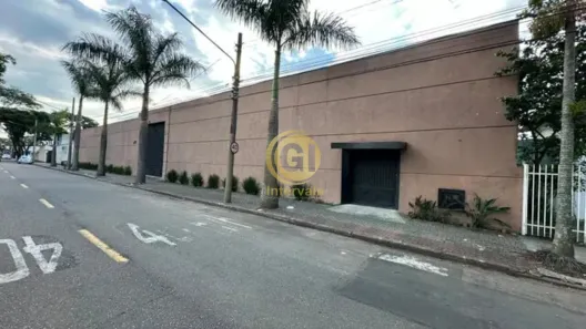 Galpão/Depósito/Armazém à venda, 880m² no Vila São Pedro, São José dos Campos