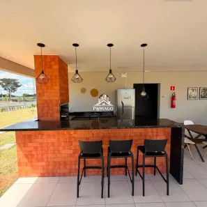 Casa com 2 Quartos para alugar, 51m² no São Francisco, Cuiabá