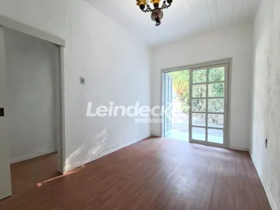 Casa com 4 Quartos para alugar, 170m² no Lomba do Pinheiro, Porto Alegre