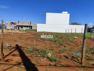 Lote/Terreno à venda, 313m² no Novo Mundo, Uberlândia