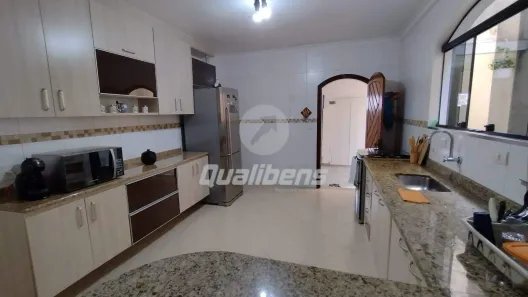 Sobrado com 4 Quartos à venda, 210m² no Jardim Campo Verde, Mauá