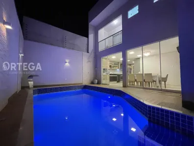 Casa com 3 Quartos à venda, 229m² no Jardim Espanha, Maringá