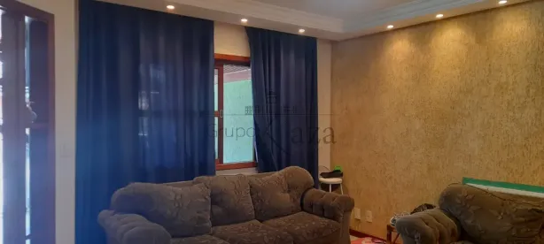 Sobrado com 3 Quartos à venda, 140m² no Cidade Morumbi, São José dos Campos