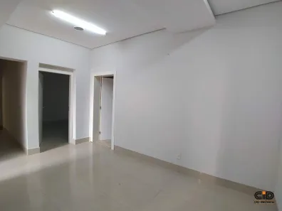 Imóvel Comercial à venda, 240m² no Quilombo, Cuiabá