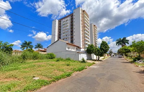 Lote/Terreno para alugar, 587m² no Vila Rosa, Goiânia