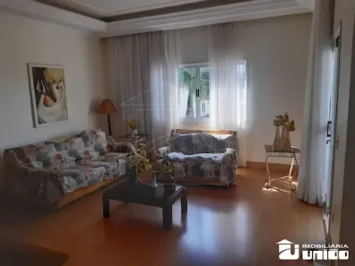 Casa com 5 Quartos à venda, 1350m² no Senador Salgado Filho, Marília