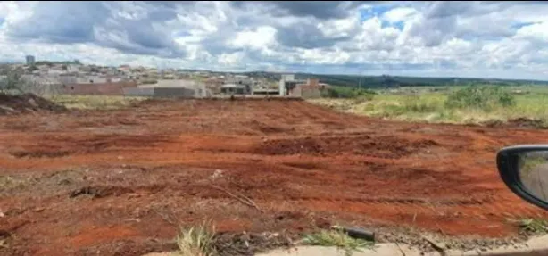 Lote/Terreno à venda, 500m² no Conjunto Residencial Roberto Conceição, Cambé