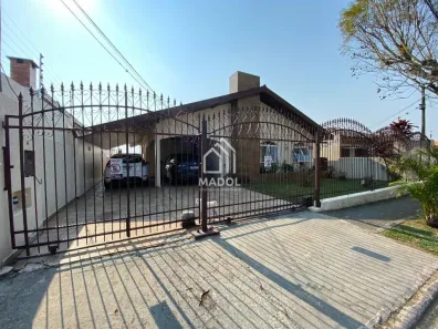 Casa com 3 Quartos à venda, 210m² no Uvaranas, Ponta Grossa