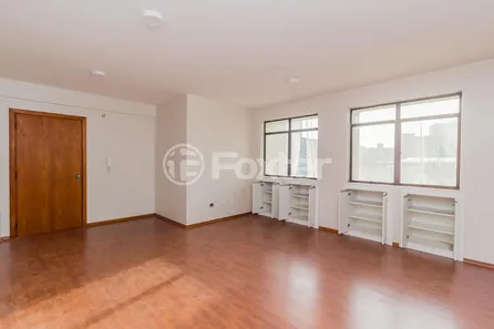 Sala Comercial à venda, 34m² no Floresta, Porto Alegre