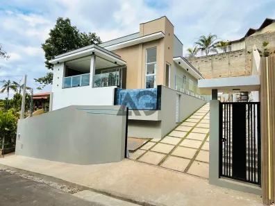 Casa com 3 Quartos à venda, 140m² no Portal da Serra, Serra Negra
