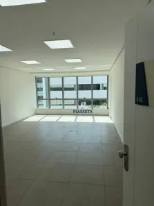 Sala Comercial para venda ou aluguel, 180m² no Saco Grande, Florianópolis