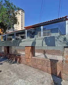 Casa com 4 Quartos para alugar, 200m² no Barreiro, Belo Horizonte