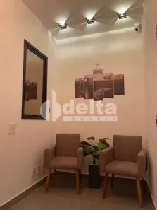 Apartamento com 2 Quartos à venda, 60m² no Osvaldo Rezende, Uberlândia