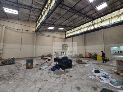 Galpão/Depósito/Armazém para alugar, 1750m² no Campanário, Diadema