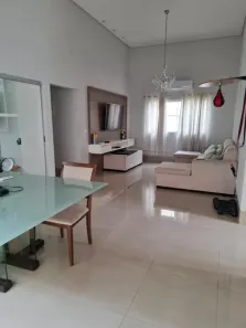 Casa de Condomínio com 3 Quartos à venda, 200m² no Jardim Imperial, Cuiabá