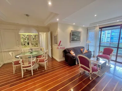 Apartamento com 3 Quartos para alugar, 150m² no Copacabana, Rio de Janeiro