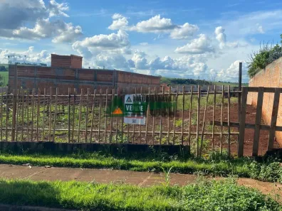 Lote/Terreno à venda, 200m² no Conjunto Habitacional Maria Cecília Serrano de Oliveira, Londrina