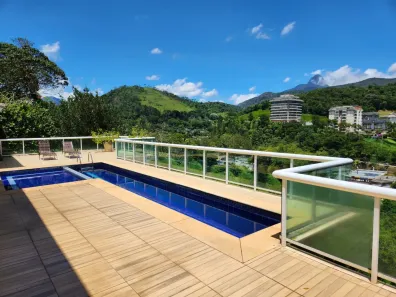 Casa com 5 Quartos à venda, 700m² no Nogueira, Petrópolis