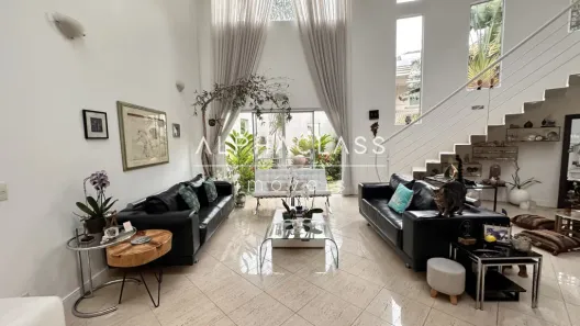 Casa de Condomínio com 4 Quartos à venda, 500m² no Residencial Tamboré, Barueri