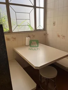 Casa com 3 Quartos para alugar, 215m² no Vigilato Pereira, Uberlândia