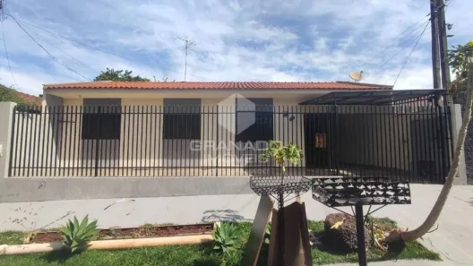 Casa com 3 Quartos para alugar, 90m² no Loteamento Batel, Maringá
