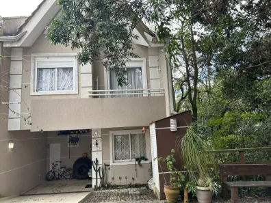Sobrado com 3 Quartos à venda, 133m² no Barreirinha, Curitiba