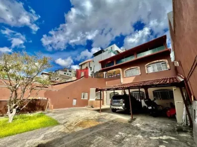 Casa com 2 Quartos à venda, 270m² no Heliópolis, Belo Horizonte