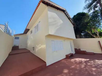 Casa com 3 Quartos para alugar, 100m² no Fragata, Marília