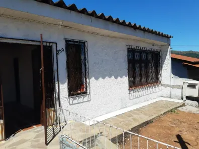 Casa com 3 Quartos à venda, 200m² no Vila Nova, Porto Alegre