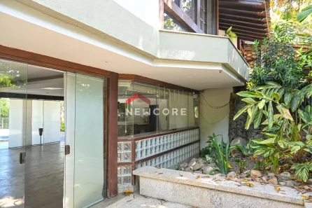 Casa com 4 Quartos à venda, 401m² no Sapê, Niterói