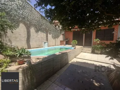 Casa com 4 Quartos à venda, 244m² no Cavalhada, Porto Alegre