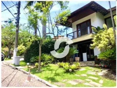 Casa de Condomínio com 3 Quartos à venda, 300m² no Piratininga, Niterói