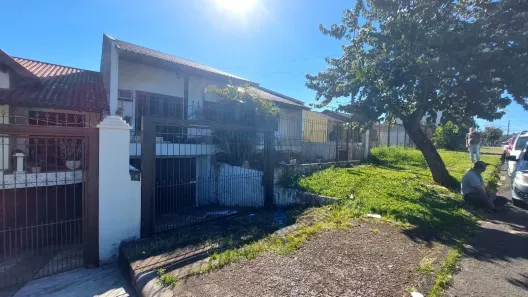 Casa com 4 Quartos à venda, 370m² no Vila Nova, Porto Alegre