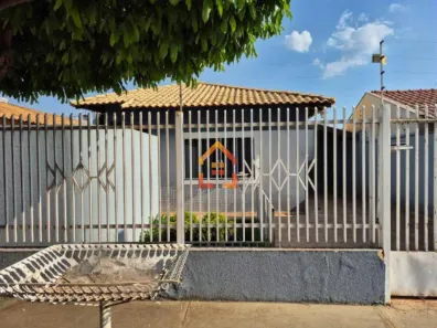 Casa com 3 Quartos à venda, 140m² no Conjunto Habitacional Santiago II, Londrina