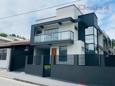 Casa com 3 Quartos à venda, 125m² no Forquilhas, São José