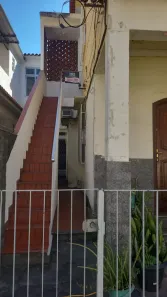 Casa com 2 Quartos para alugar, 80m² no Olaria, Rio de Janeiro