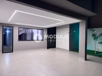 Casa com 4 Quartos à venda, 232m² no Bosque dos Buritis, Uberlândia