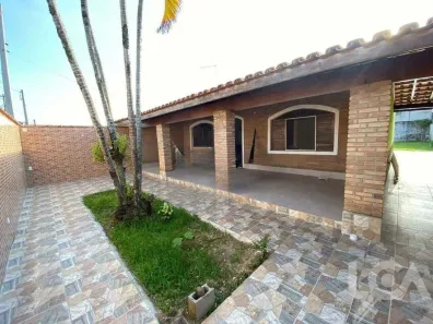 Casa com 2 Quartos à venda, 131m² no Jardim Britânia, Caraguatatuba