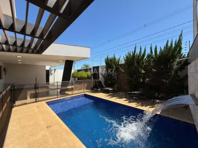 Casa com 3 Quartos à venda, 217m² no Jardim Munique, Maringá