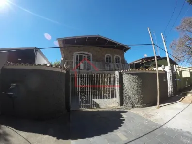 Sobrado com 3 Quartos à venda, 267m² no Vila Santa Isabel, Campinas