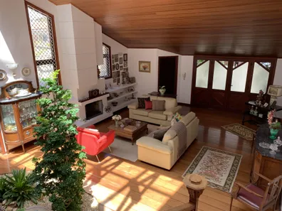 Sobrado com 4 Quartos à venda, 420m² no Jardim dos Estados, Poços de Caldas