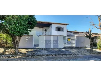 Sobrado com 3 Quartos à venda, 172m² no Campos Elíseos, Taubaté