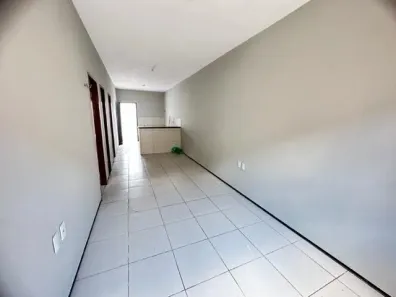 Casa com 2 Quartos para alugar, 65m² no Jardim Iracema, Fortaleza