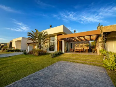 Casa de Condomínio com 4 Quartos à venda, 180m² no Rainha do Mar, Xangri-Lá